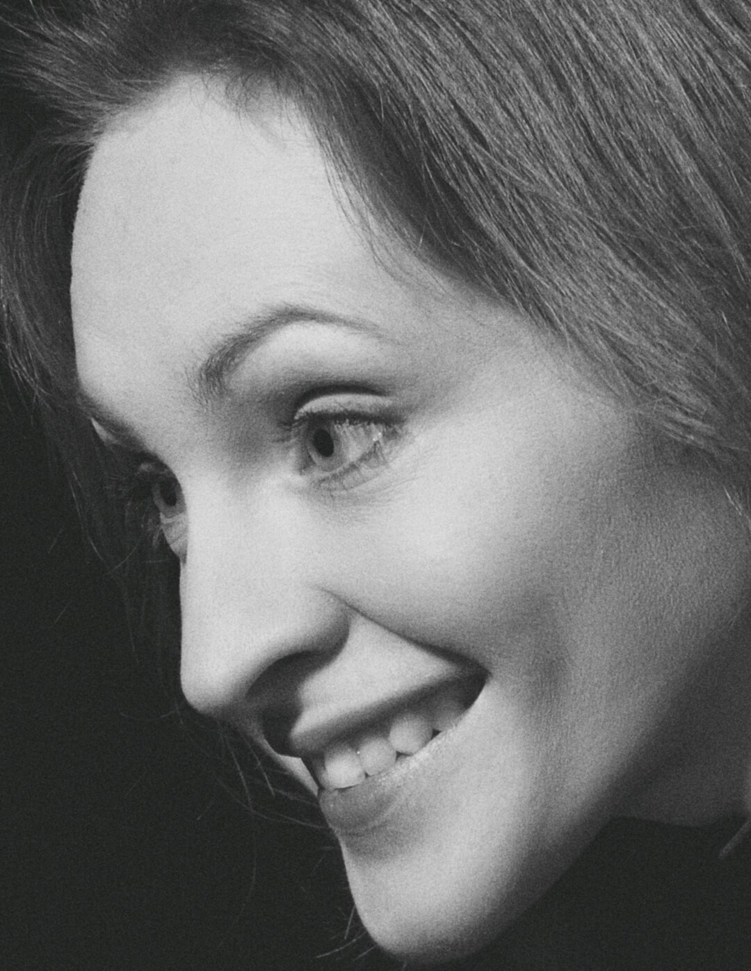 audrey hepburn smiling